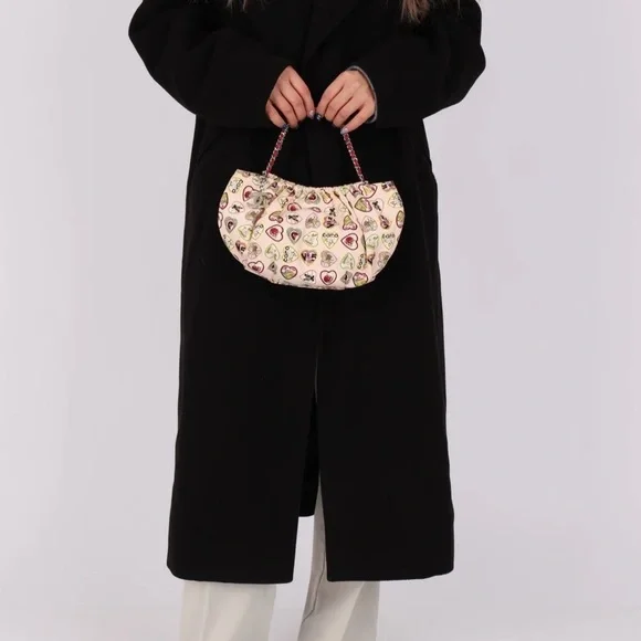 Chanel Heart Print Women's Bag - Cream and Red - Picture 3 of 7